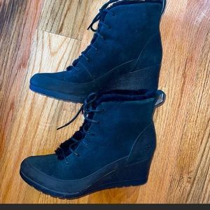 BRAND NEW UGG BRIDGIT BOOTS WATERPROOF